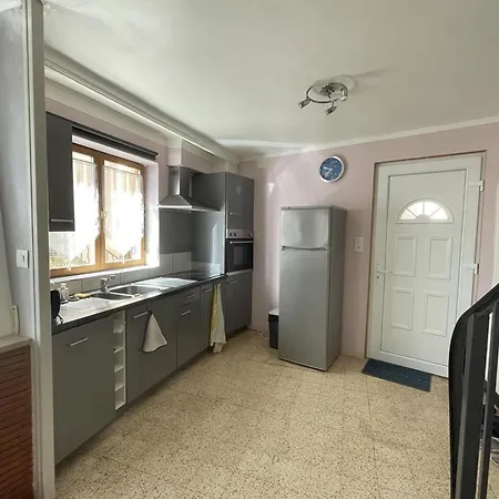 بيت للعطل Maison Dans Le Centre Historique De - Ideale Cures Thermales