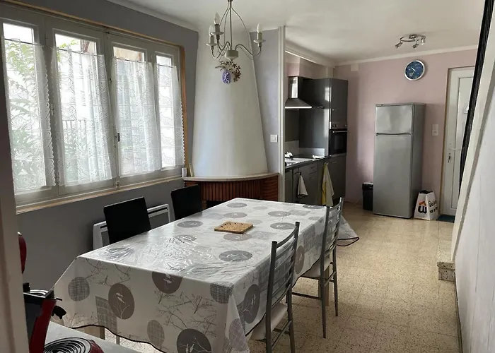 Maison Dans Le Centre Historique De - Ideale Cures Thermales Holiday home *