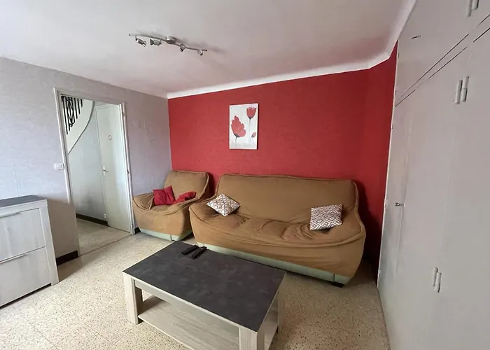 Holiday home Maison Dans Le Centre Historique De - Ideale Cures Thermales Greoux-les-Bains